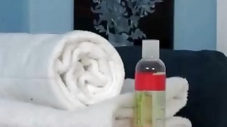 Sexy masseur works on pervs back with her sed hands Thumbnail