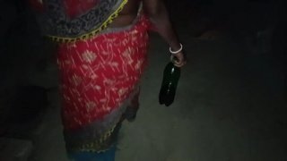 Desi bhabhi outdoor anal fuck - big ass indian aunty gets rough sex Thumbnail