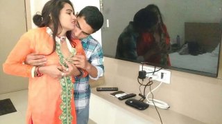 Indian bhabhi fucked hard by tv mechanic - desi homemade rough sex Thumbnail