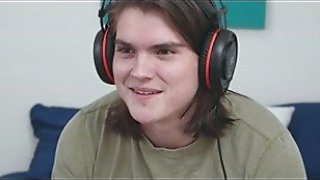 Busty stepmom skylar snow fucks angry gamer with her tight wet pussyfd2m Thumbnail