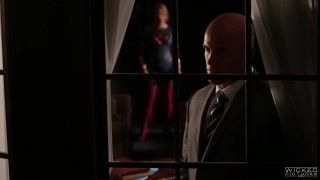 DC Comics Porn Parody. The President needs support super girl Thumbnail